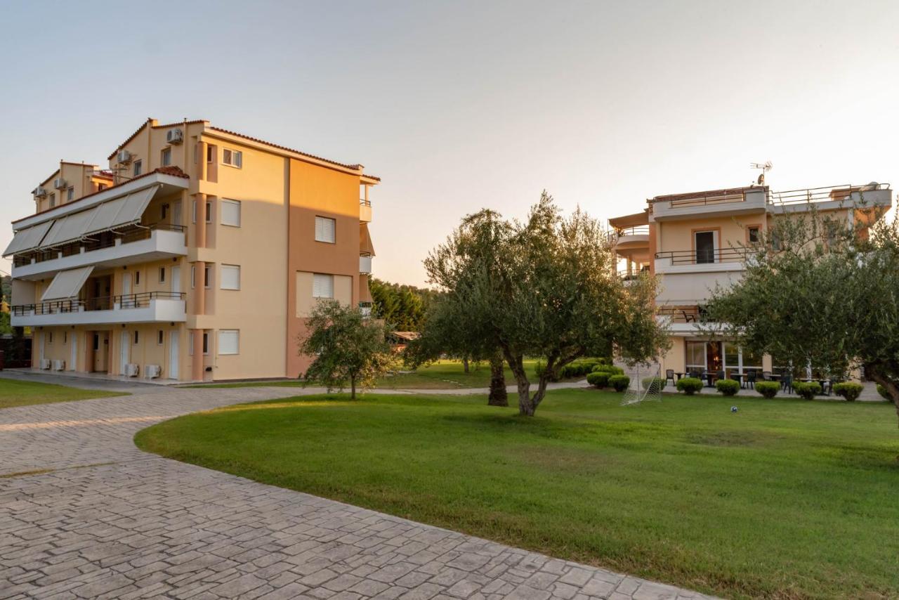 Anilio Plaza Lejlighedshotel Zacharo Eksteriør billede